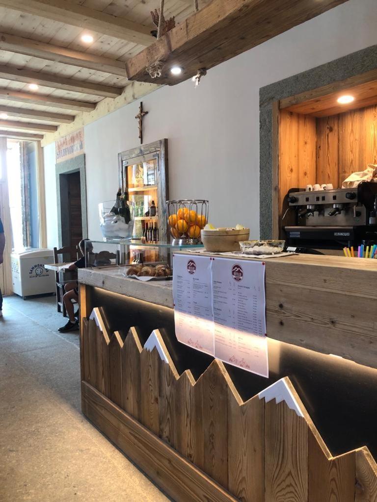 Auberge de jeunesse Rifugio Teggiate à Madesimo Extérieur photo